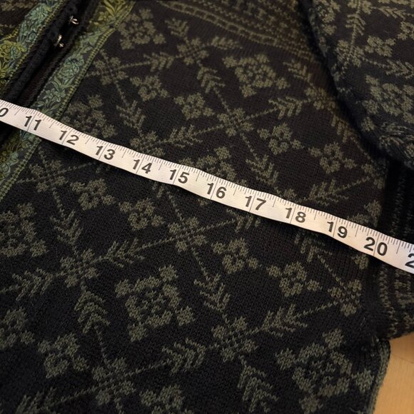 Dale of Norway Norwegian L Wool Cardigan Sweater Green/Black Shorter Length - Picture 6 of 11